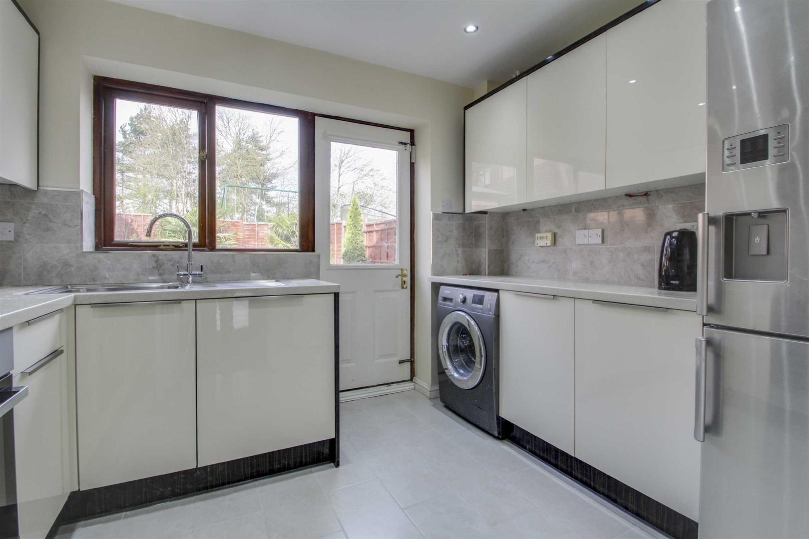 Paxton Crescent, Shenley Lodge, Milton Keynes